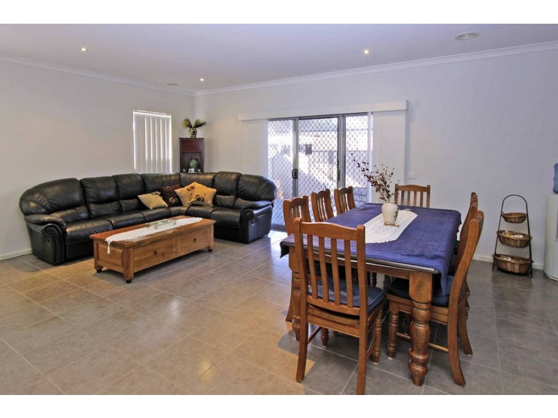 12 Wylie Circuit, Burnside Heights VIC 3023