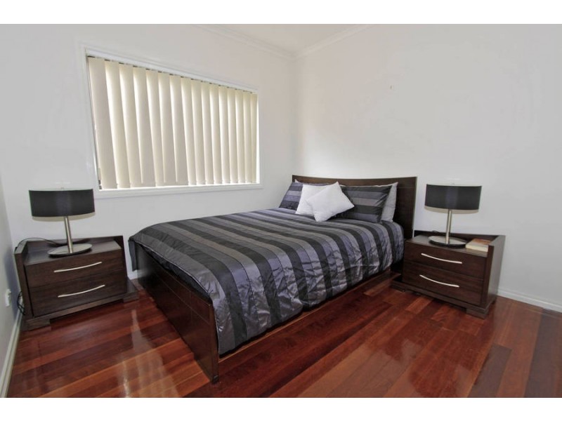 60 Kororoit Approach, Caroline Springs VIC 3023