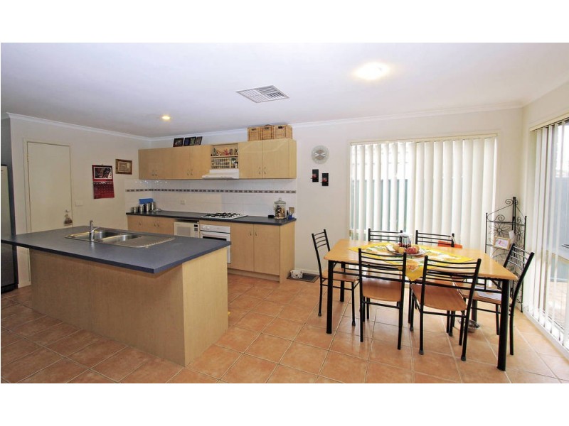 47 Fydler Avenue, Burnside VIC 3023