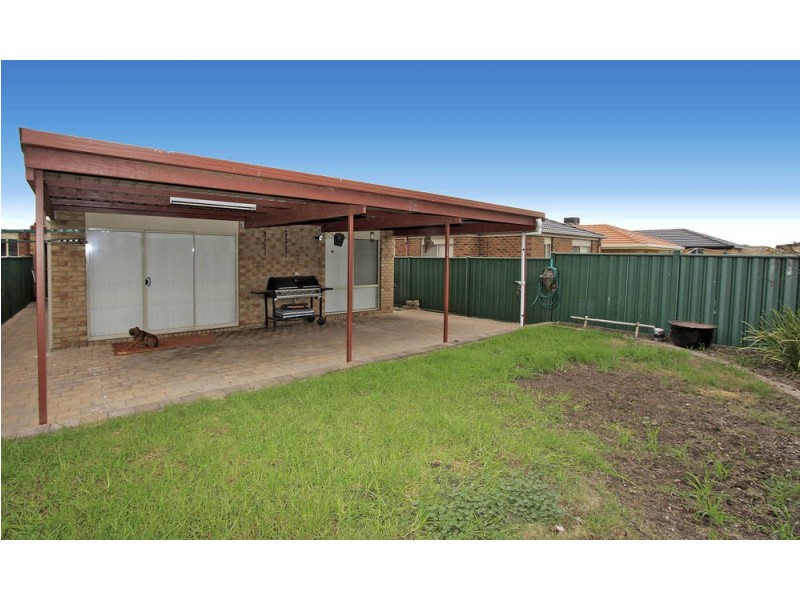 47 Fydler Avenue, Burnside VIC 3023