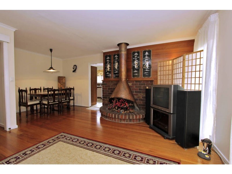 91 Birchwood Boulevard, Deer Park VIC 3023