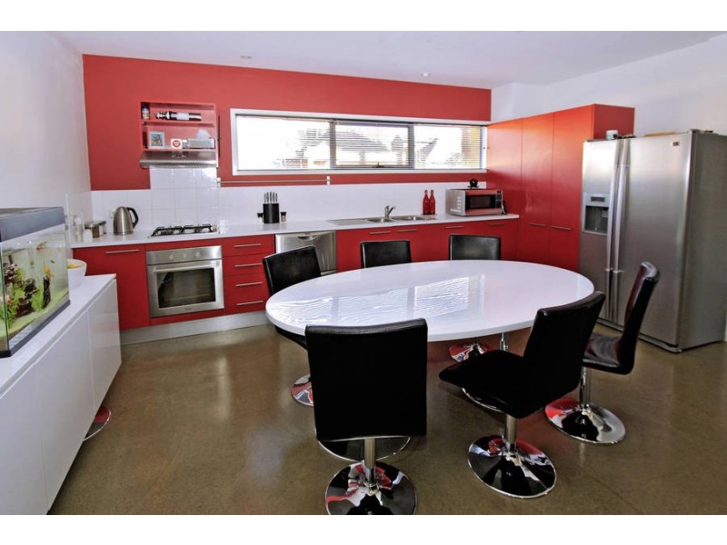 5 Brinton Lane, Caroline Springs VIC 3023