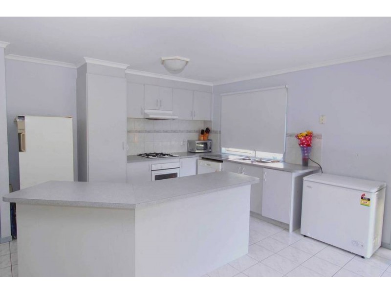 14 Lewis Avenue, Burnside VIC 3023