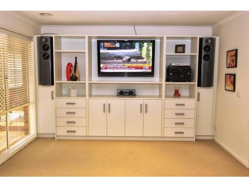 42 Fydler Avenue, Burnside VIC 3023