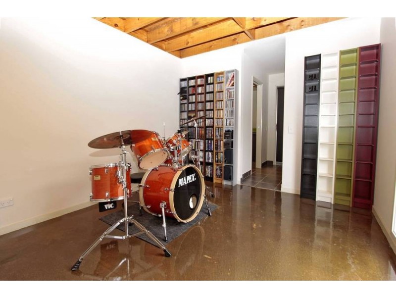 3 Fetcham Lane, Caroline Springs VIC 3023