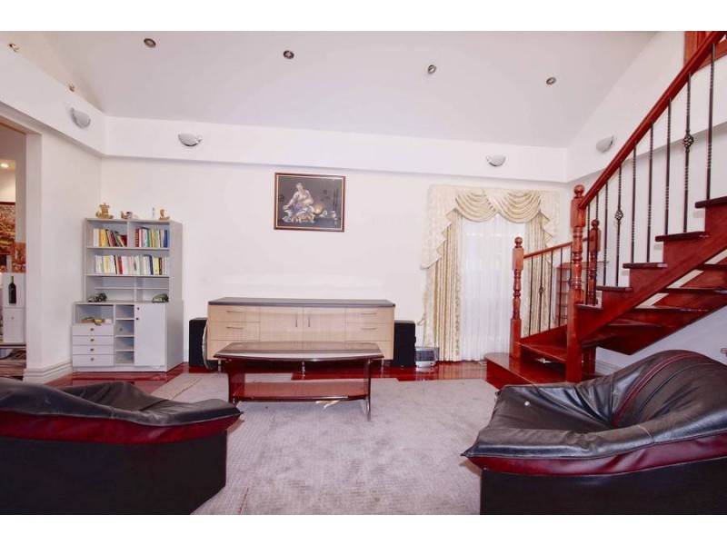 3 Calthorpe Green, Caroline Springs VIC 3023