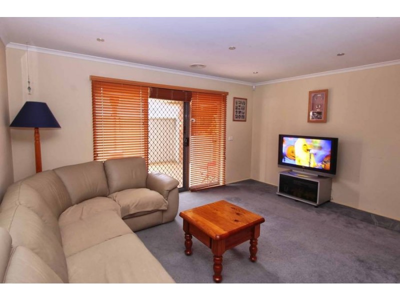 20 Millstream Way, Caroline Springs VIC 3023
