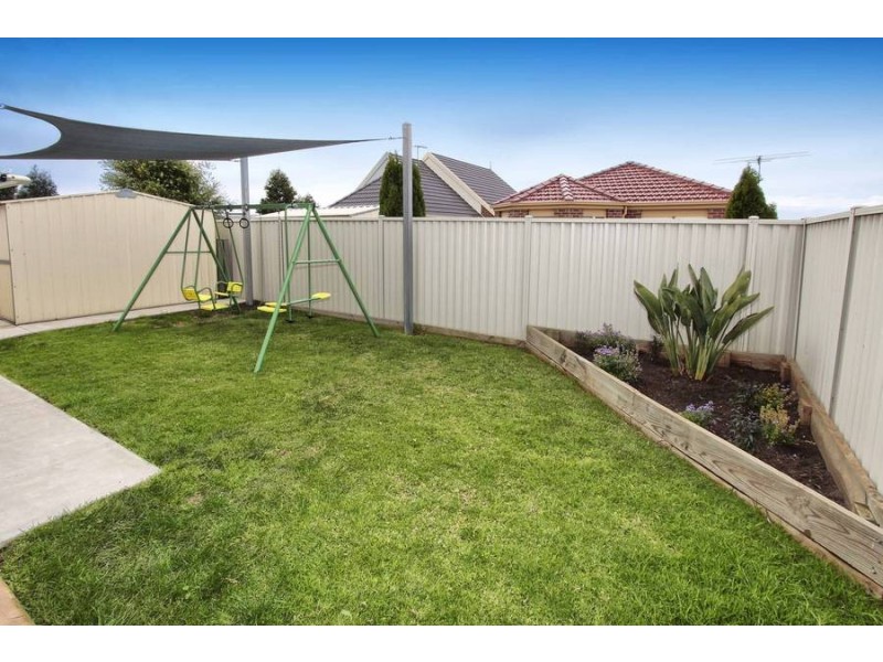 20 Millstream Way, Caroline Springs VIC 3023