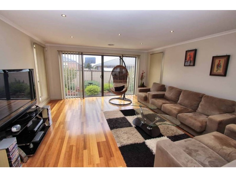 4 Blaxland Street, Burnside Heights VIC 3023