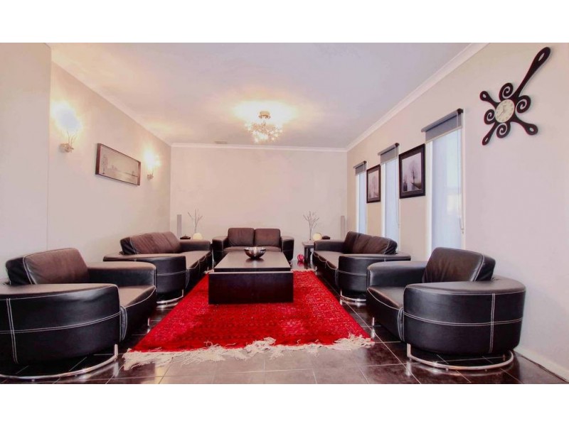 12 Clementson Drive, Caroline Springs VIC 3023