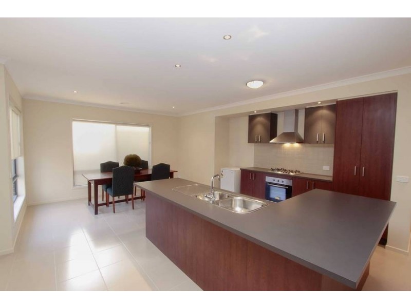 17 Wylie Circuit, Burnside Heights VIC 3023
