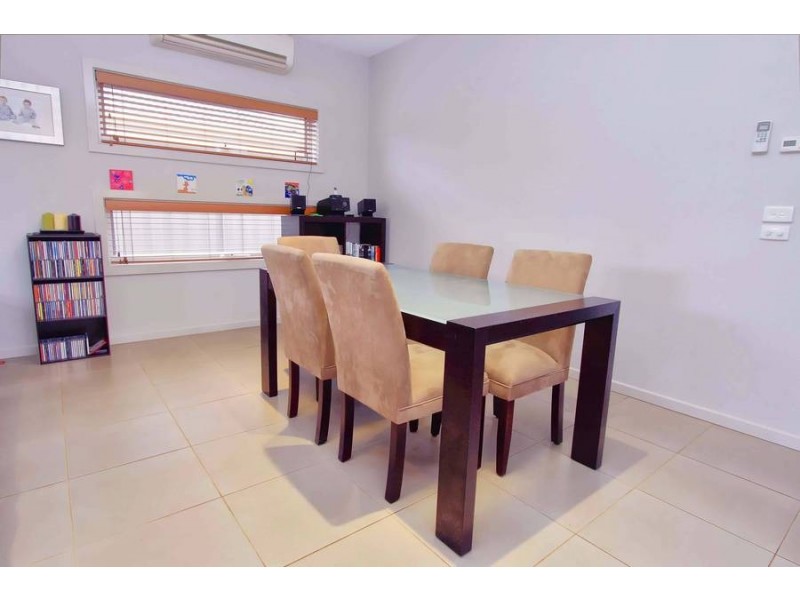 12 Caesia Way, Caroline Springs VIC 3023