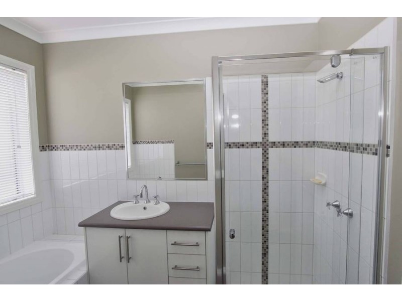 6 Blaxland Street, Burnside Heights VIC 3023