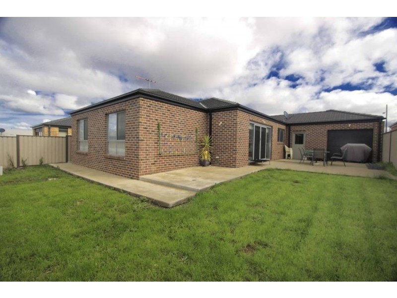 6 Blaxland Street, Burnside Heights VIC 3023