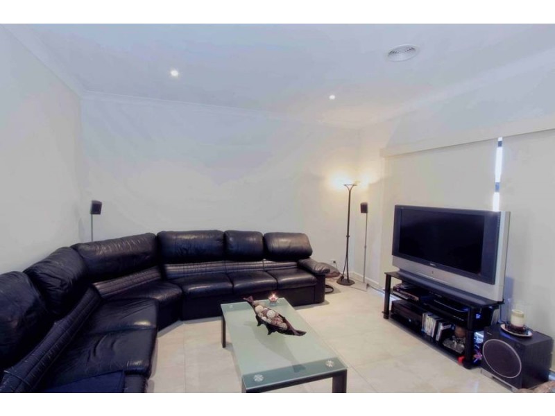 12 Westbury Street, Cairnlea VIC 3023