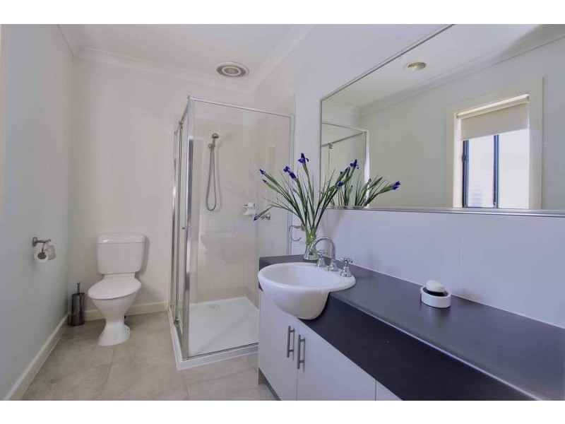 12 Westbury Street, Cairnlea VIC 3023