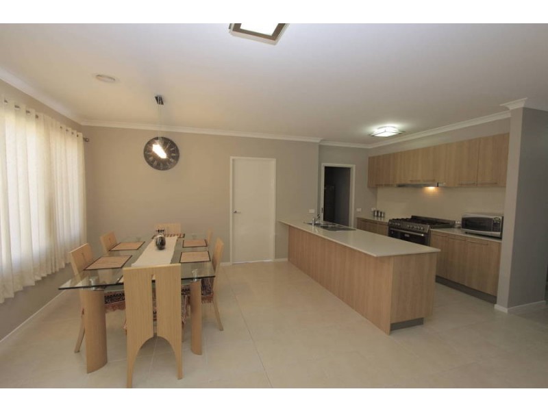 40 Wilkins Crescent, Burnside Heights VIC 3023