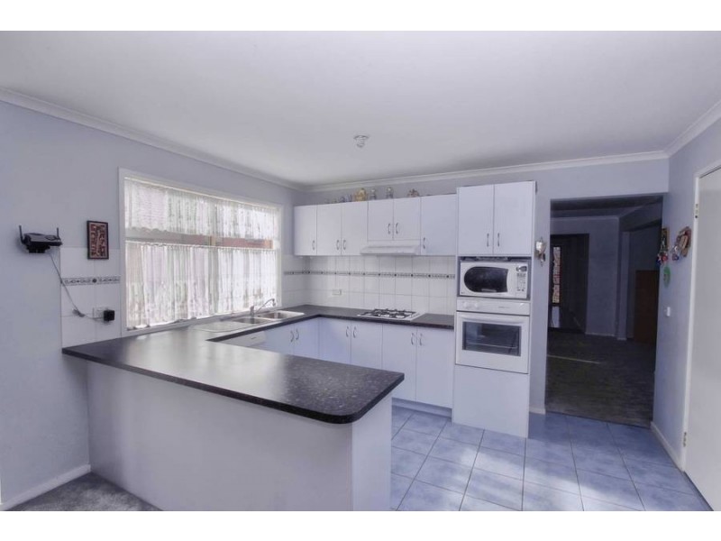 1 Fydler Avenue, Burnside VIC 3023