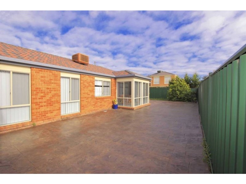 1 Fydler Avenue, Burnside VIC 3023