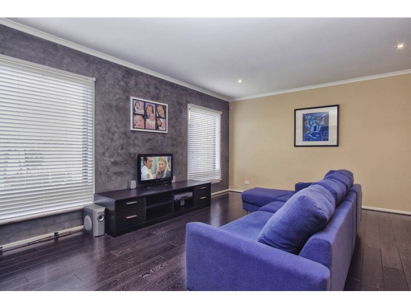 52 Barringo Way, Caroline Springs VIC 3023