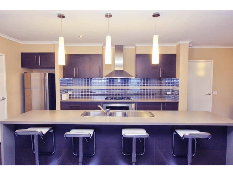 52 Barringo Way, Caroline Springs VIC 3023