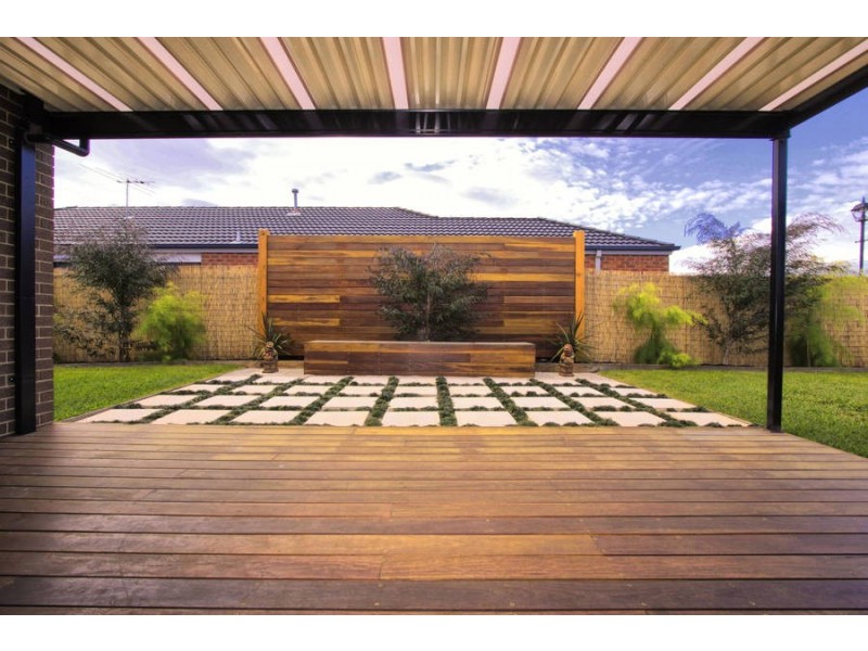 52 Barringo Way, Caroline Springs VIC 3023