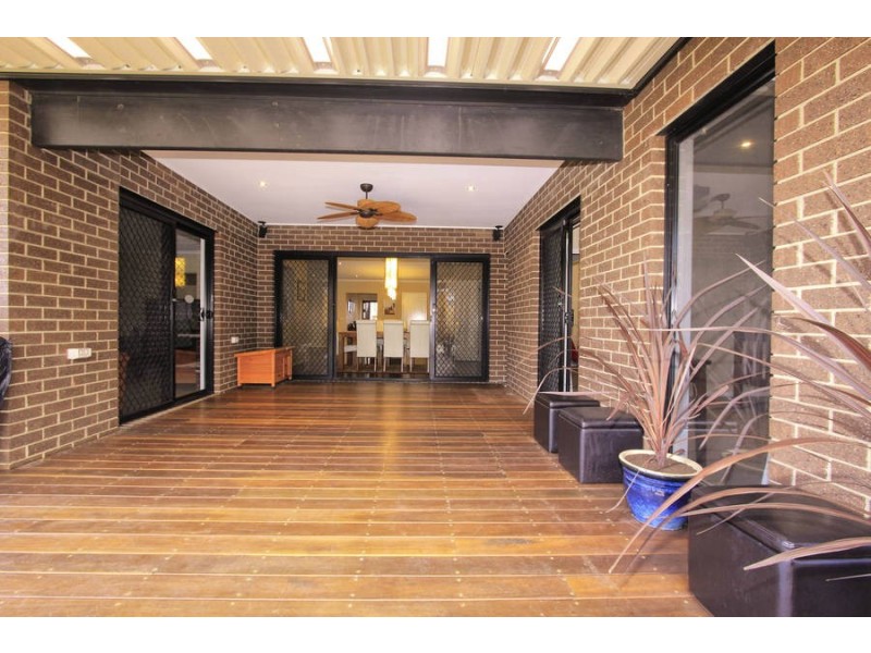 52 Barringo Way, Caroline Springs VIC 3023