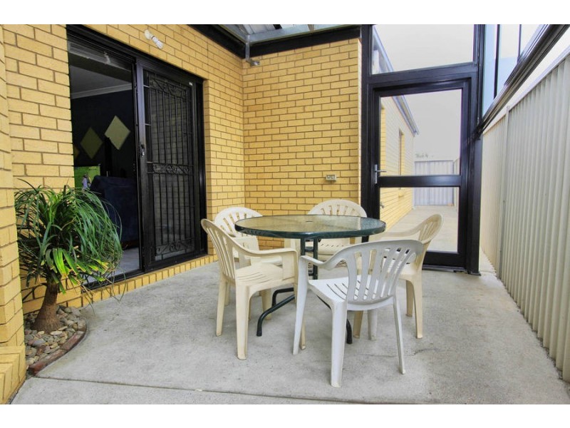 7 Patterson Close, Caroline Springs VIC 3023