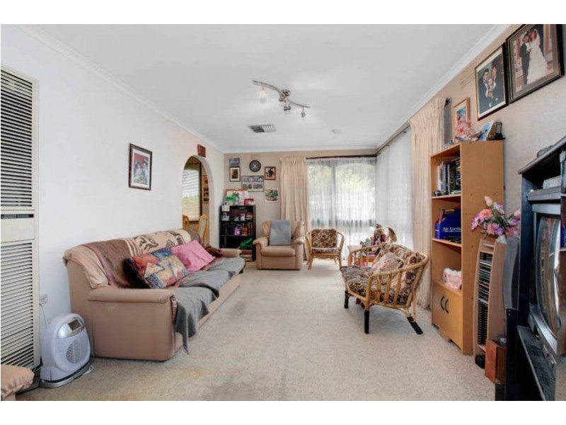 13 Gould St, Deer Park VIC 3023