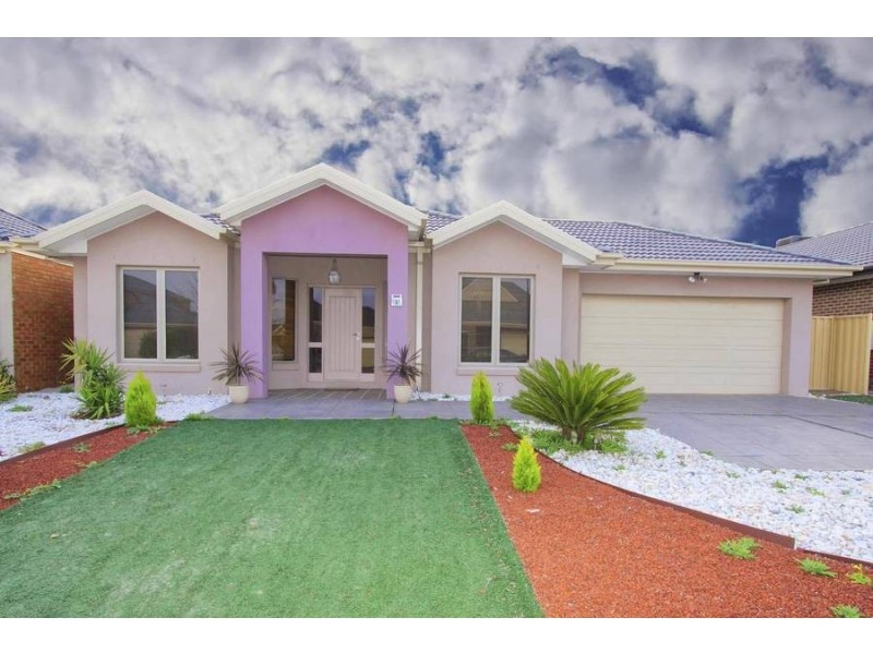 6 Wattlepark Street, Caroline Springs VIC 3023