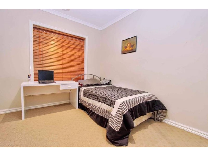 6 Wattlepark Street, Caroline Springs VIC 3023