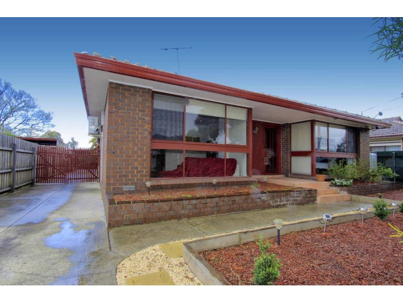 11 Mawson Avenue, Deer Park VIC 3023