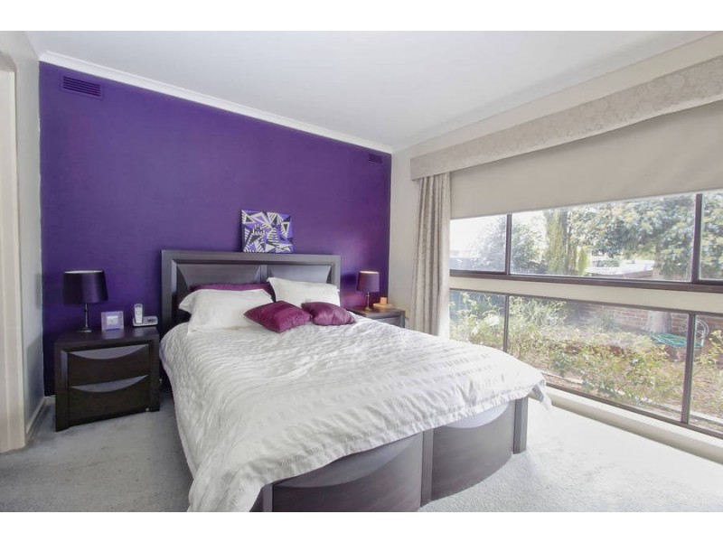 11 Mawson Avenue, Deer Park VIC 3023