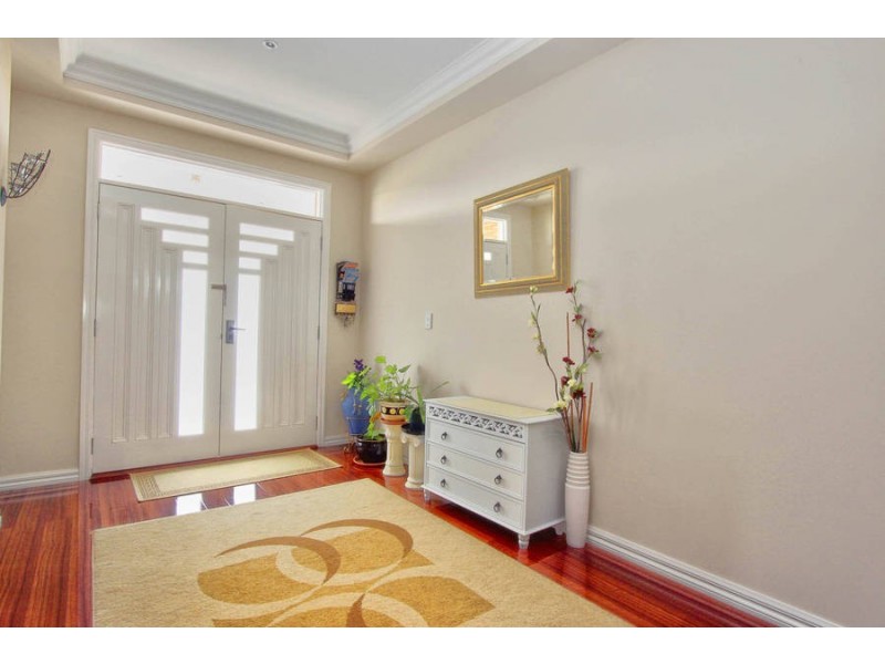 3 Coorong Place, Burnside VIC 3023