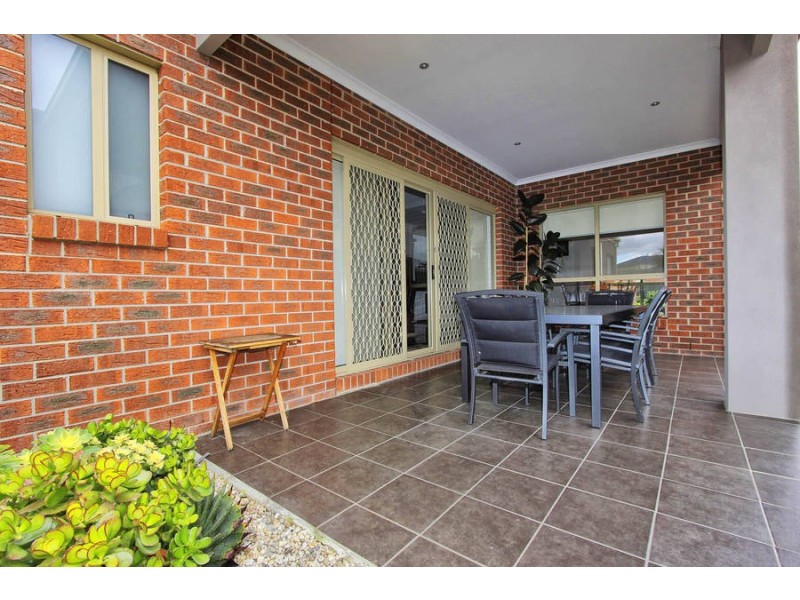 3 Coorong Place, Burnside VIC 3023