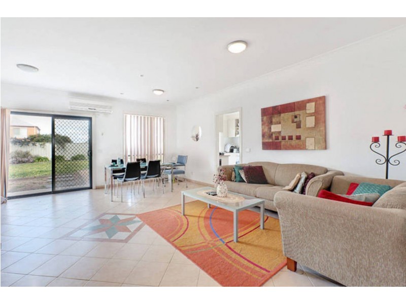 13  Stokeheath Way, Caroline Springs VIC 3023