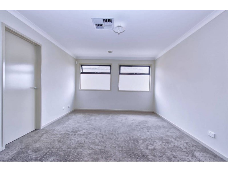 4 Highfield Road, Cairnlea VIC 3023