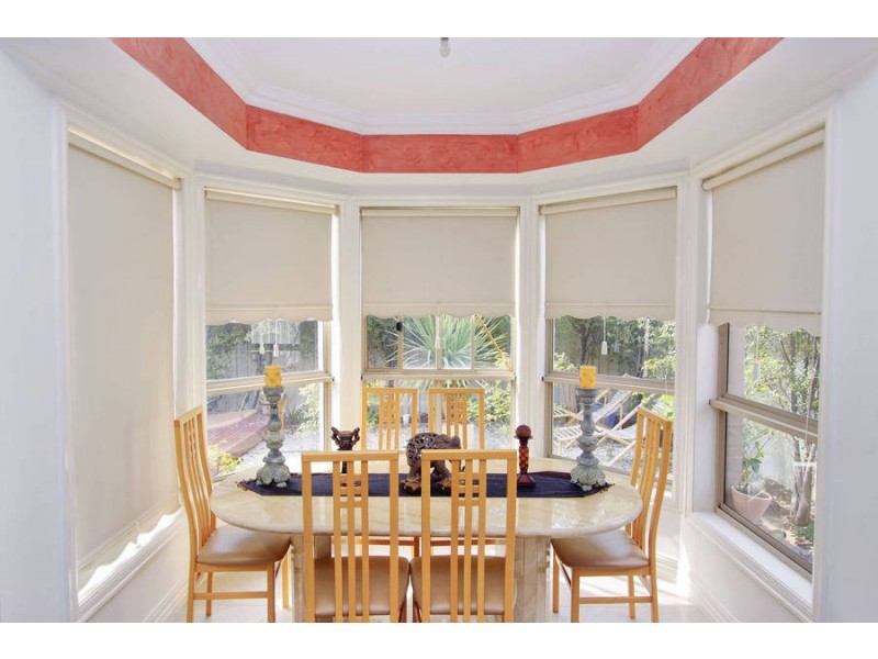 3 Clarendon Wynd, Caroline Springs VIC 3023