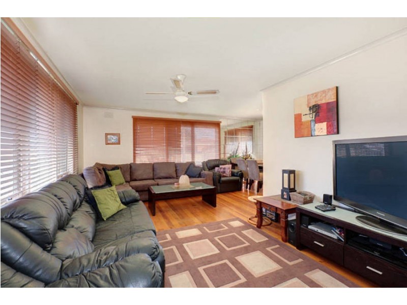 2 Belgrave Street, Albanvale VIC 3021