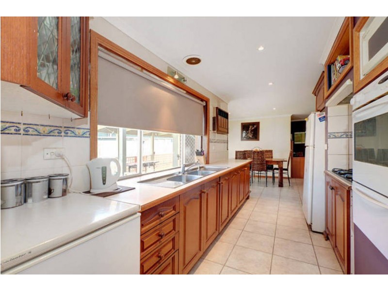 2 Belgrave Street, Albanvale VIC 3021