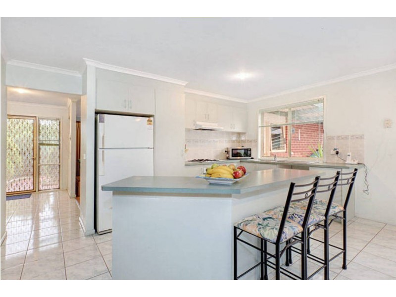 11 Rogers Close, Burnside VIC 3023