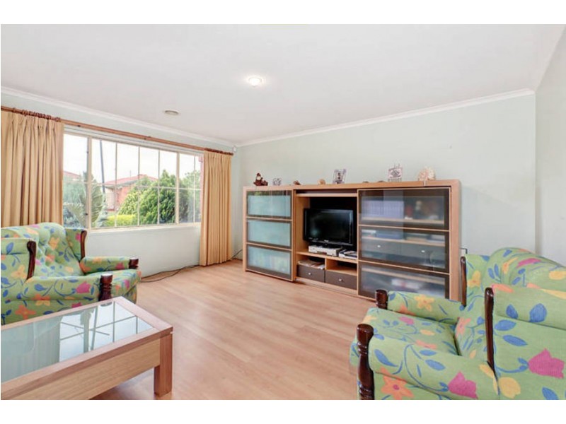 11 Rogers Close, Burnside VIC 3023