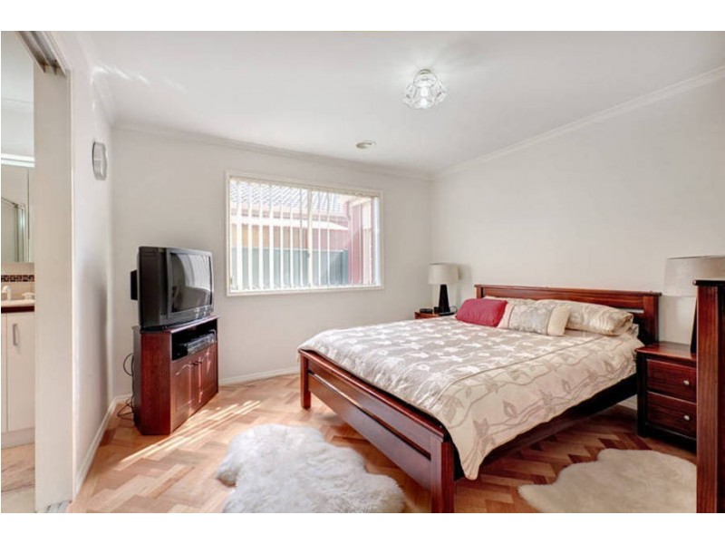 9 Fydler Avenue, Burnside VIC 3023