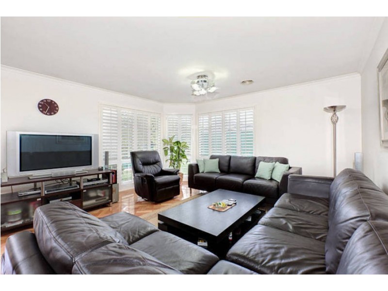 9 Fydler Avenue, Burnside VIC 3023