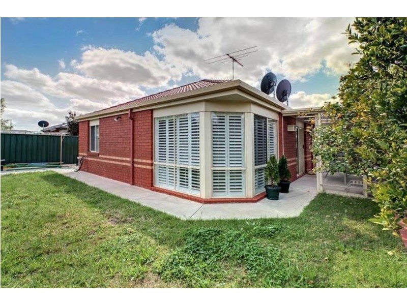 9 Fydler Avenue, Burnside VIC 3023