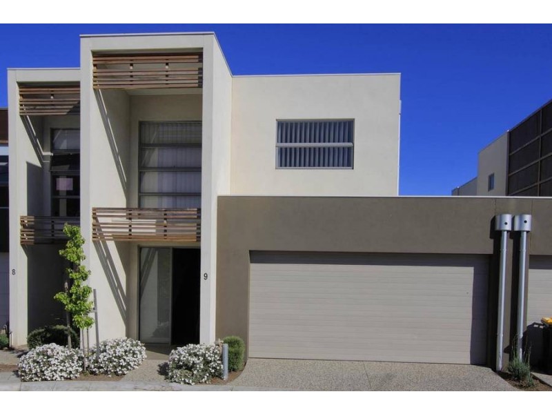 9/1 The Close, Caroline Springs VIC 3023