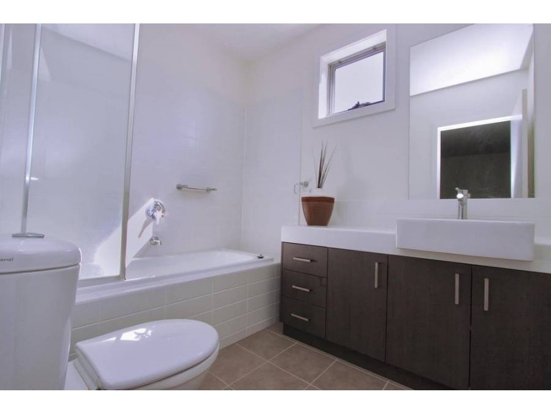 9/1 The Close, Caroline Springs VIC 3023