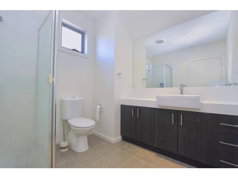 9/1 The Close, Caroline Springs VIC 3023