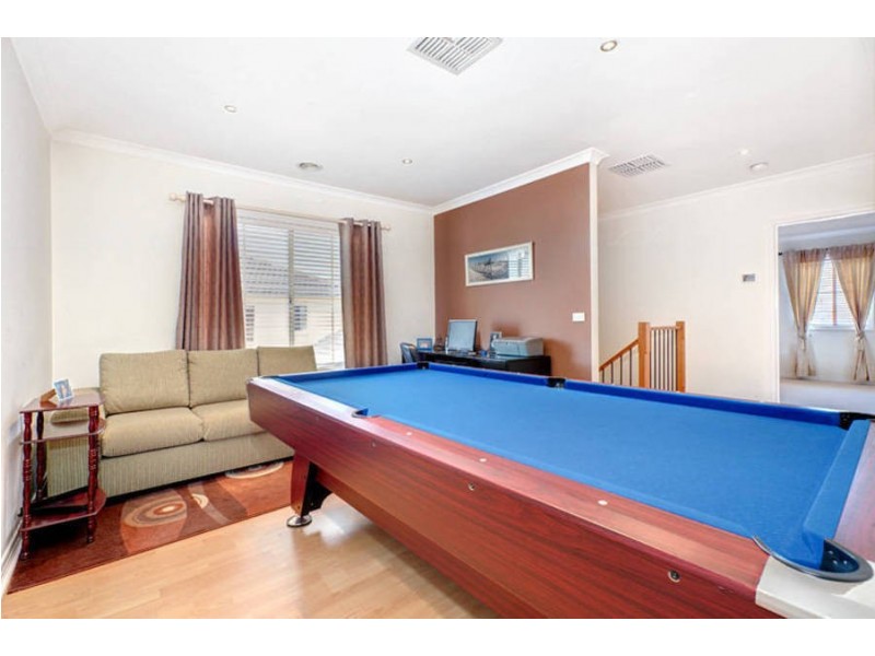 3 Colac Place, Caroline Springs VIC 3023