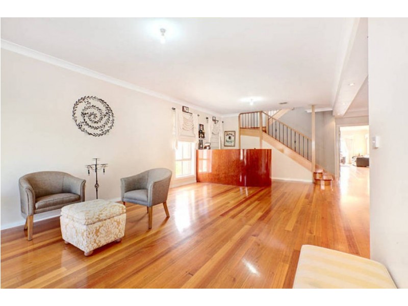 85 Springlake Avenue, Caroline Springs VIC 3023